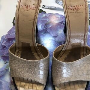 Charles Jourdan Beige Women's Shoes VTG France 6.5